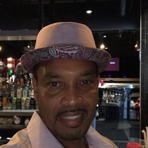 Meet your Posher, Aaron